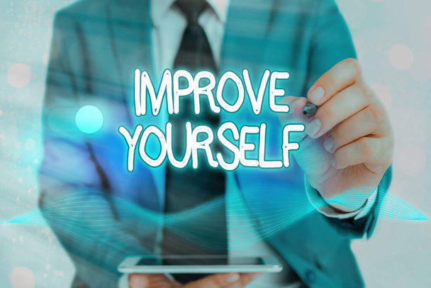 Escrever nota mostrando melhorar a si mesmo. Foto de negócios mostrando para fazer suas habilidades parece se tornar um melhor um indivíduo
. - Foto, Imagem