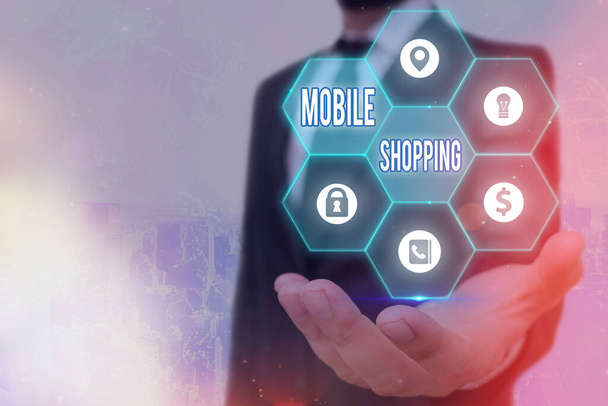 Handschrift tekst Mobile Shopping. Concept voor de aankoop van goederen met behulp van een mobiele telefoon. - Foto, afbeelding