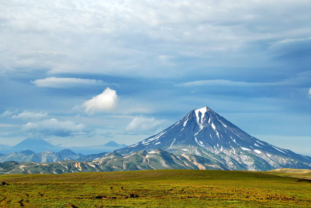 Russland. Die einzigartige Landschaft der Halbinsel Kamtschatka. - Foto, Bild