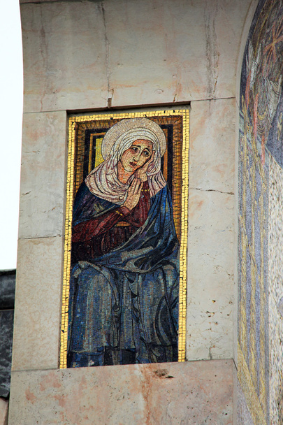 Fachada de la Iglesia de todos los Pueblos. Virgen. Jerusalén. Israel
 - Foto, Imagen
