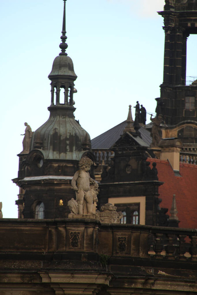 Monumentaalinen arkkitehtuuri Dresdenin vanhassa kaupungissa, Saksassa - Valokuva, kuva