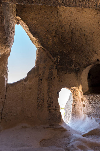 Cave House, Mushroom Rock in Pasabag Monks Valley. Known for its mushroom shaped rocks. Cappadocia, Nevsehir, Turkey. - Fotó, kép