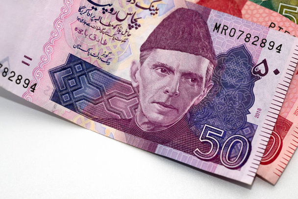 Rupas paquistaníes, billetes de moneda paquistaníes
 - Foto, Imagen