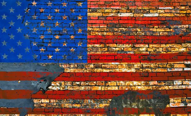 Flagge der Vereinigten Staaten von Amerika USA Backsteinmauer Hintergrund rote städtische rissige Gebäude - Foto, Bild