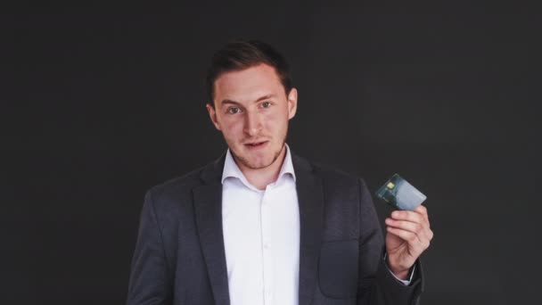 cashless payment business man credit card phone - Video, Çekim