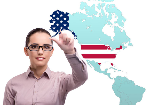 Концепція імміграції в США з віртуальною кнопкою натискання - Фото, зображення