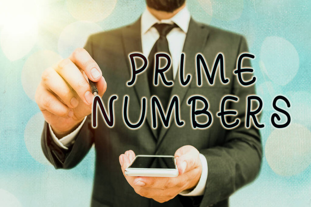 Írj egy üzenetet a Prime Numbers-nek. Fogalom jelentése pozitív egész szám, amely egy és önmaga tényezőit tartalmazza. - Fotó, kép