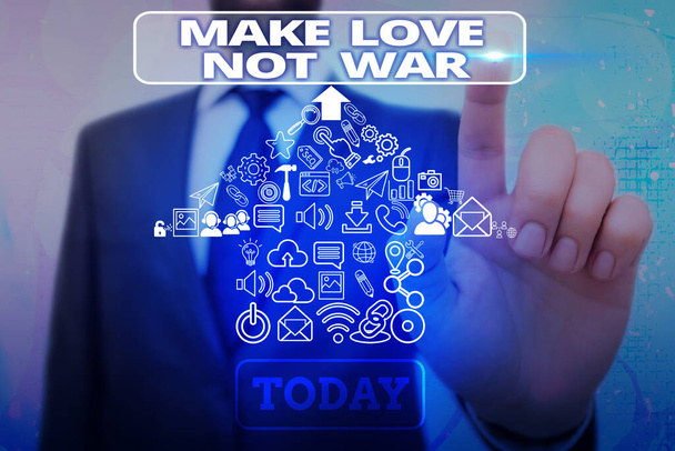 Szóírás szöveg Make Love Not War. Üzleti koncepció egy hippi háborúellenes szlogen, amely ösztönzi a szeretetet és a békét. - Fotó, kép
