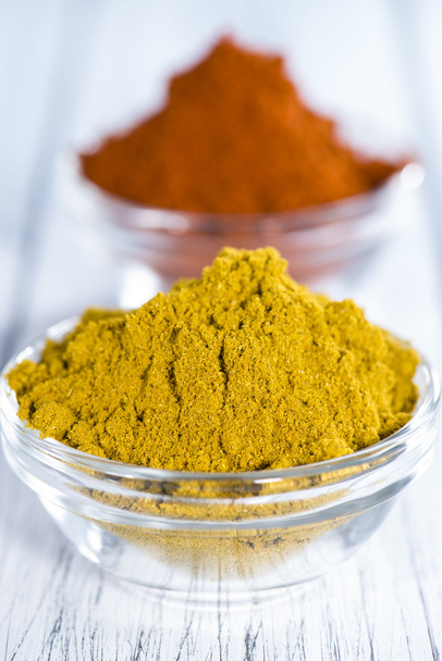 Curry et poudre de paprika
 - Photo, image