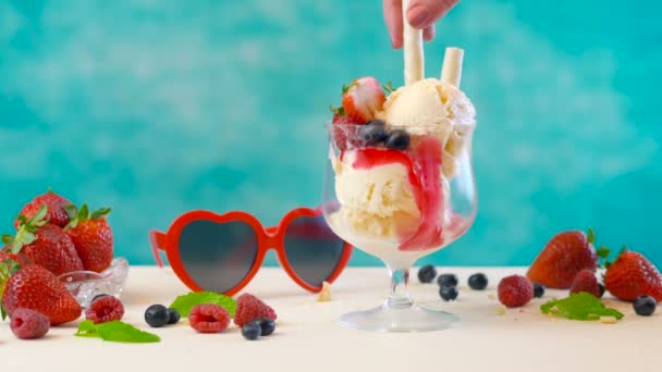 Gourmet berry 's en vanille ijs maken - Video