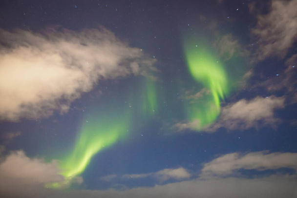 Aurora Borealis boven Tromso, Noord-Noorwegen - Foto, afbeelding