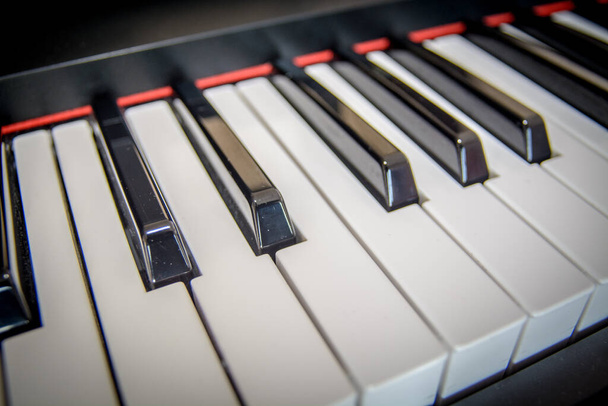 Keyboard piano, close up  - Valokuva, kuva