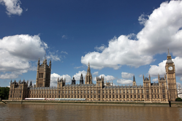 διάσημες και όμορφες θέα προς το Μπιγκ Μπεν και το σπίτι του Κοινοβουλίου - Φωτογραφία, εικόνα