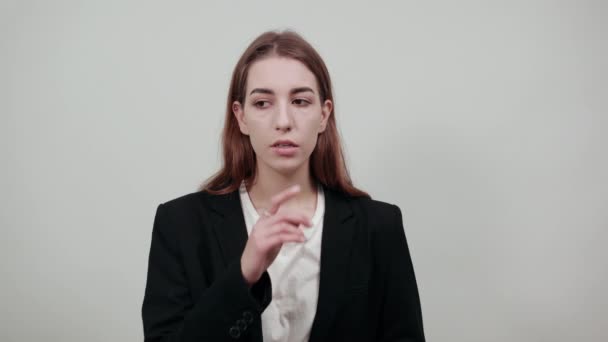 Index vinger op lippen, stil gebaar, stil, vraagt om stemloosheid - Video