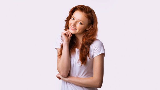 Cute Red-Haired Teen Girl Posing Smiling To Camera, White Background - Foto, Bild