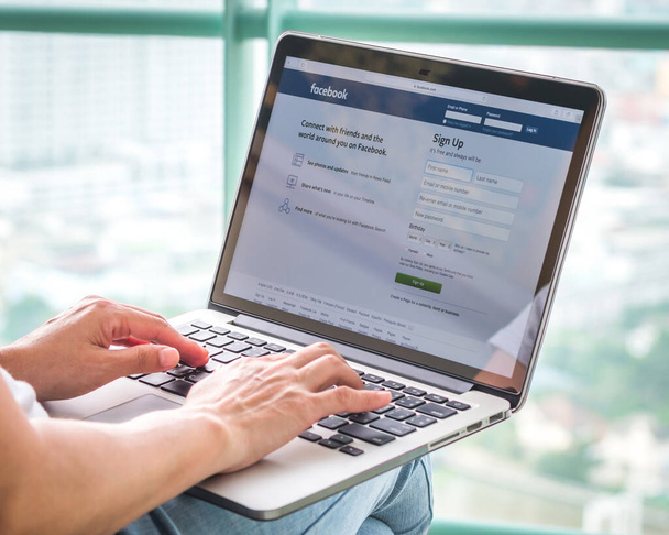 Bangkok, Thailand - DECEMBER 3, 2015: Facebook social network on pc laptop with user sign up or log in registration screen. - Photo, image