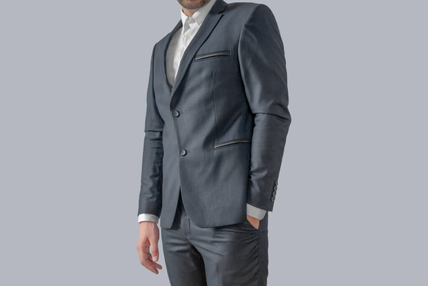 Man in elegant custom tailored expensive suit posing - Foto, Imagen
