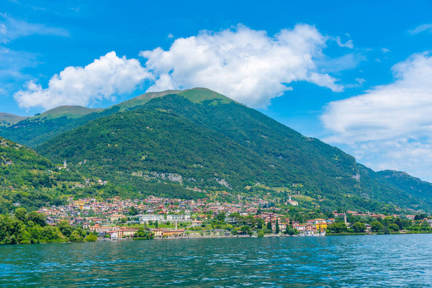Ossuccio village and lake Como in Italy - Foto, afbeelding
