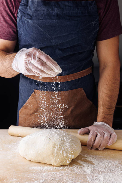 making dough flour man hand - Фото, зображення