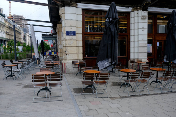 A view of an empty touristic area as restaurants and bars reopen after weeks of lockdown restrictions amid the coronavirus disease (COVID-19) outbreak, in Brussels, Belgium, June 8, 2020.  - Φωτογραφία, εικόνα