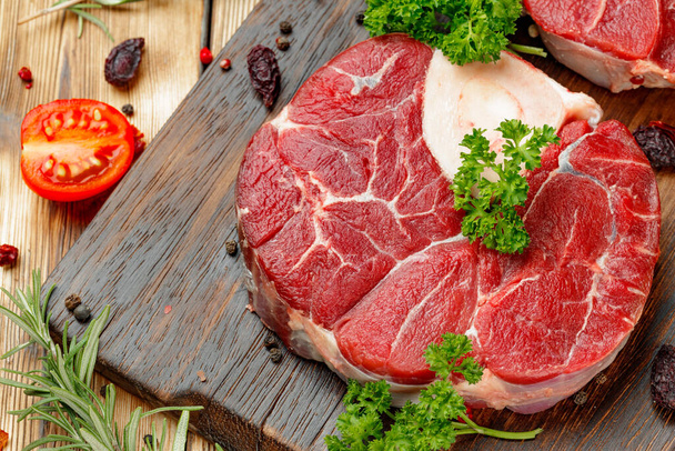 Raw meat slice for grill with seasoning - Foto, Imagem