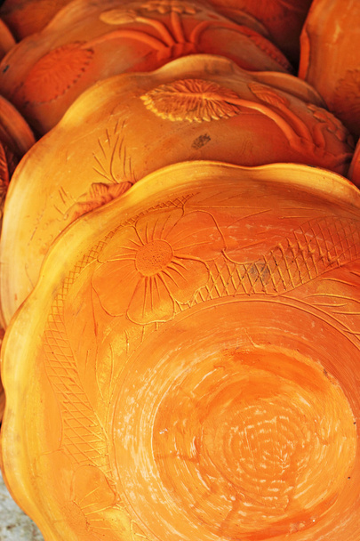 Hliněná keramika hnědá krásně zdobené - Fotografie, Obrázek