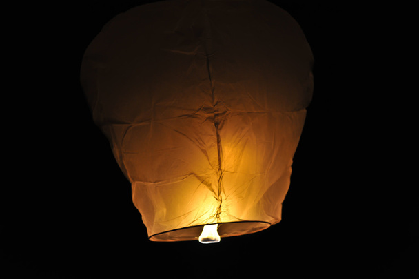 vliegende lantaarn - Foto, afbeelding