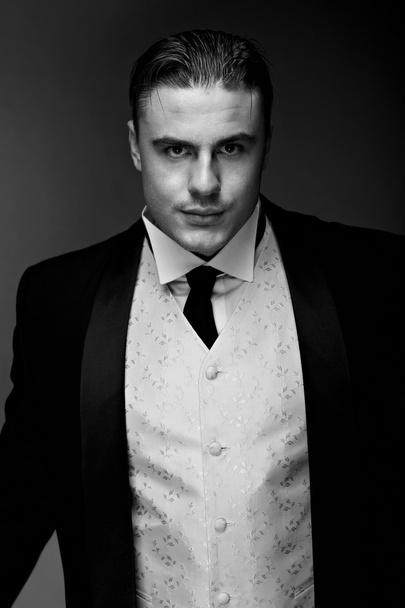 Portrait of young handsome groom in suit - Fotografie, Obrázek