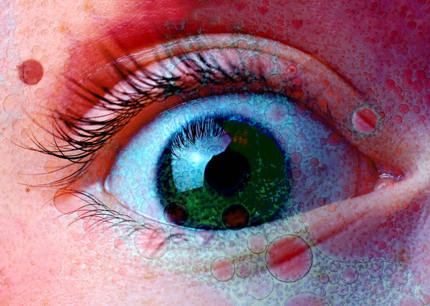 A grunge style eye abstract with overlay of bubbles - Photo, Image