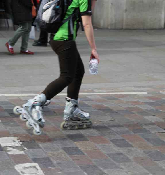 Skating in the street - Valokuva, kuva