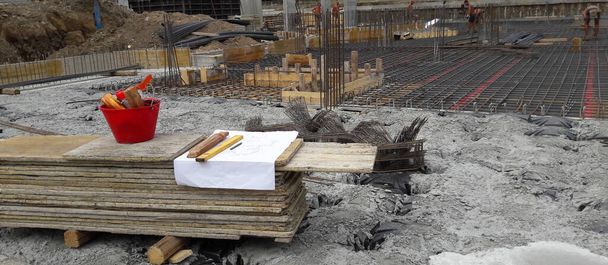 canteiro de obras - tudo pronto para a fundição de concreto
 - Foto, Imagem