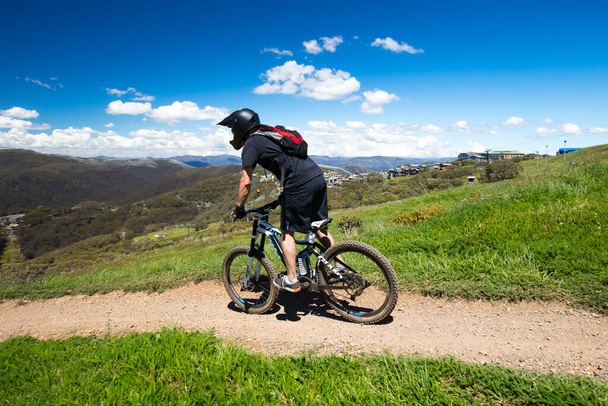 Mountain Bike Riders at Mt Buller Australia - Valokuva, kuva