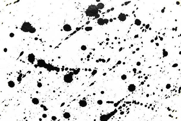 Fondo salpicado de negro sobre papel. Arte abstracto creativo de tinta y acuarela
. - Foto, imagen