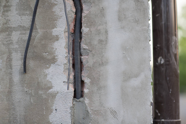 House renovation wiring, wire and concrete. - Φωτογραφία, εικόνα