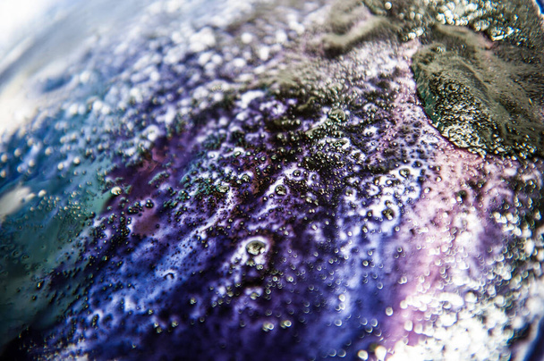 Fondo de burbujas azul púrpura oscuro abstracto. Plantilla de diseño de tinta Fondo de textura mixta. Fondo de color líquido. Arte fluido
 - Foto, imagen