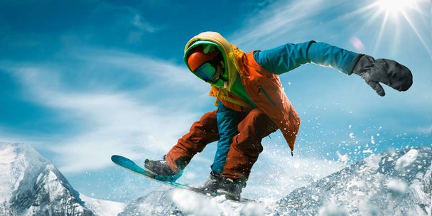 Snowboardozás. Extrém téli sportok. - Fotó, kép