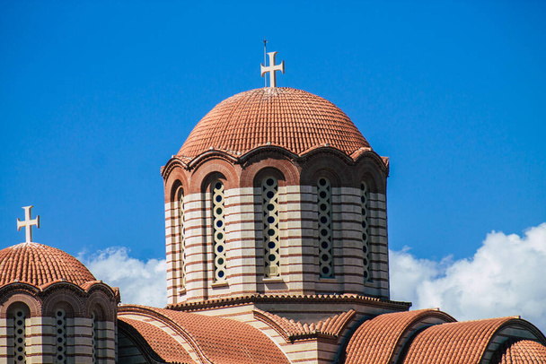 Limasol Kıbrıs Rum Kesimi 11 Haziran 2020 Kıbrıs Rum Kesimi 'nin Limasol kentindeki Ortodoks Kilisesi - Fotoğraf, Görsel