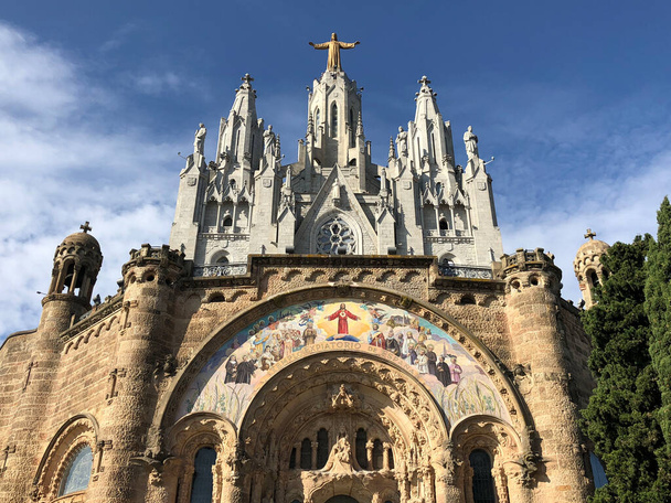Expiatory Church of the Sacred Heart of Jesus in Barcelona, Spain - Foto, immagini