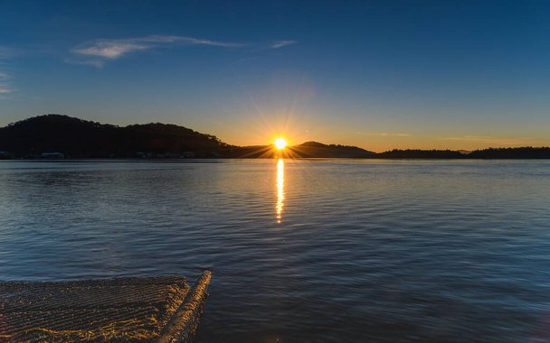Capturing the sunrise from Woy Woy Waterfront on the Central Coast, NSW, Australia. - Φωτογραφία, εικόνα