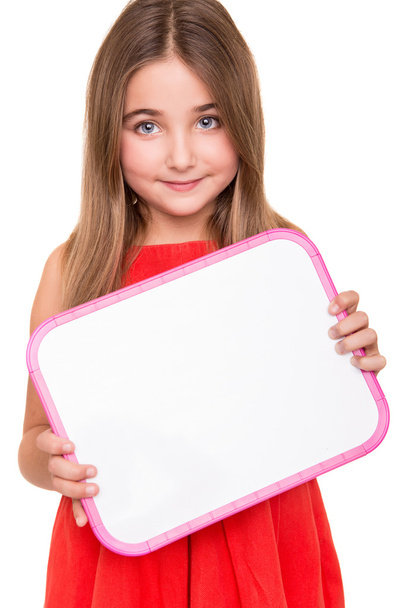 Mädchen hält ein weißes Brett - Foto, Bild