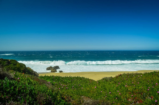 世界的に有名なカリフォルニアの風景中央海岸のビッグサー - 写真・画像
