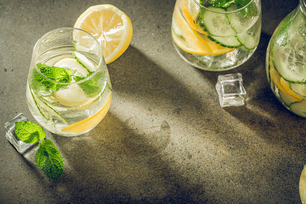 Zomerse gezonde cocktails - Foto, afbeelding
