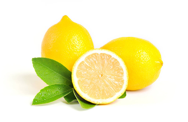 Lemon isolated on white background. Lemon fruit, vitamin C, Ripe juicy lemons, orange and green leaves on white background - Foto, afbeelding