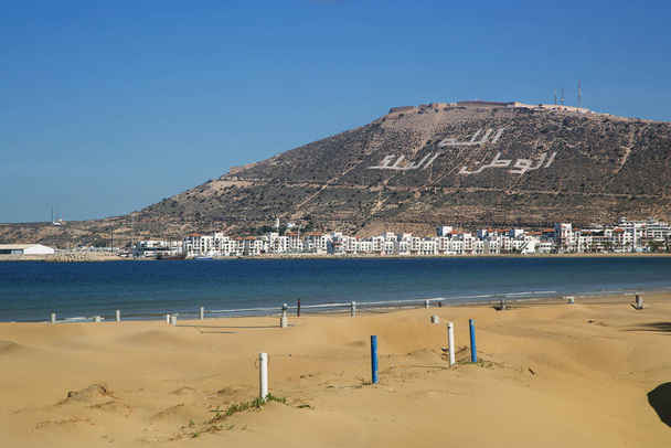 Strandpromenade am Meer, Agadir, Marokko - Foto, Bild