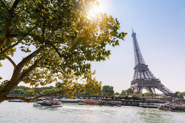 Eiffel-torni Pariisissa. Ranska - Valokuva, kuva