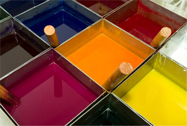 colorful plastic box for sale in the market - Foto, afbeelding