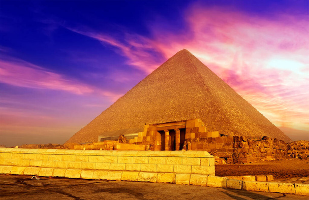 pyramides antiques à Giza, égypte - Photo, image