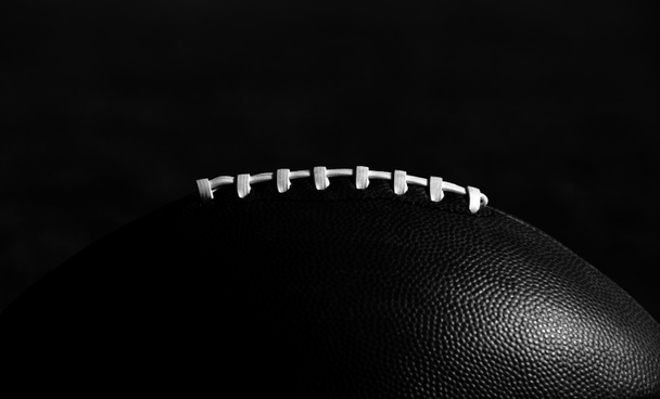 Американський футбол шнурки ізольовані чорно-білі - Фото, зображення