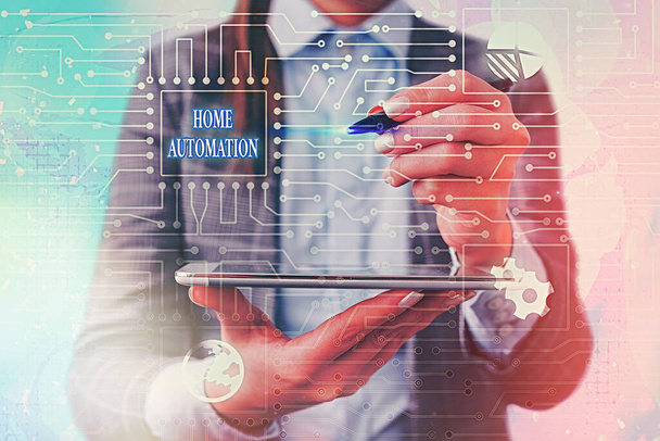 Teksti merkki osoittaa Home Automation. Käsitteellinen valokuva seuranta sähköistä toimintaa talon tekniikkaa käyttäen. - Valokuva, kuva