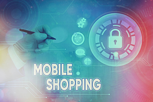 Tekstiä kirjoittava Mobile Shopping. Liiketoiminta käsite ostaa kauppatavaraa tehdään matkapuhelimella. - Valokuva, kuva